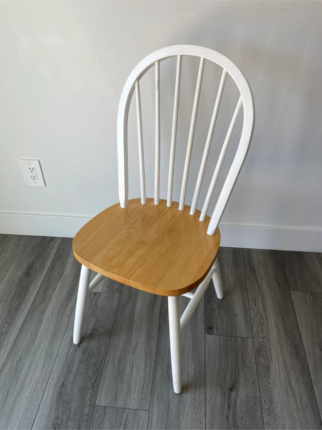 1 Wooden Chair