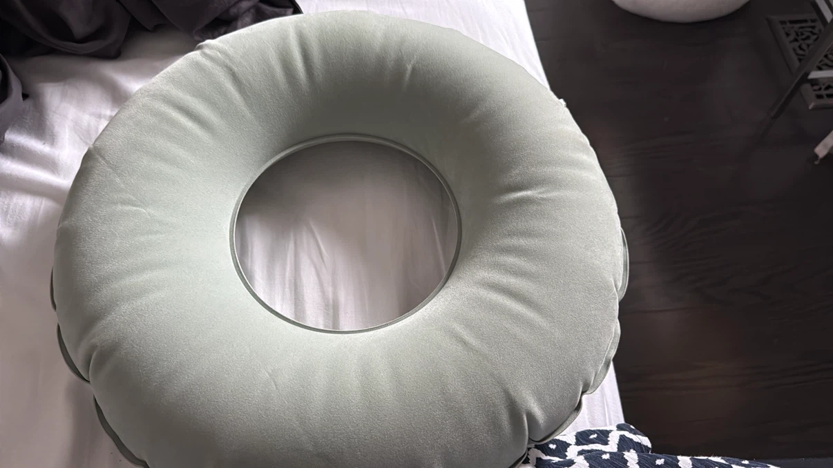 Inflatable Donut seat Cushion - photo 2