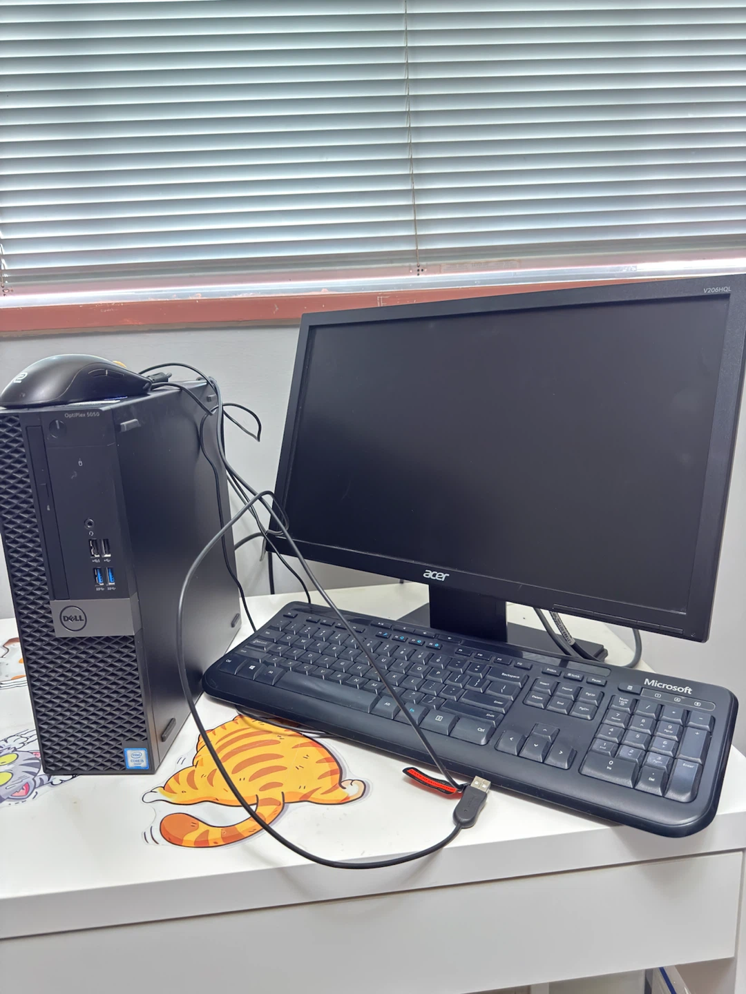 Dell Desktop Computer Set with Acer Monitor