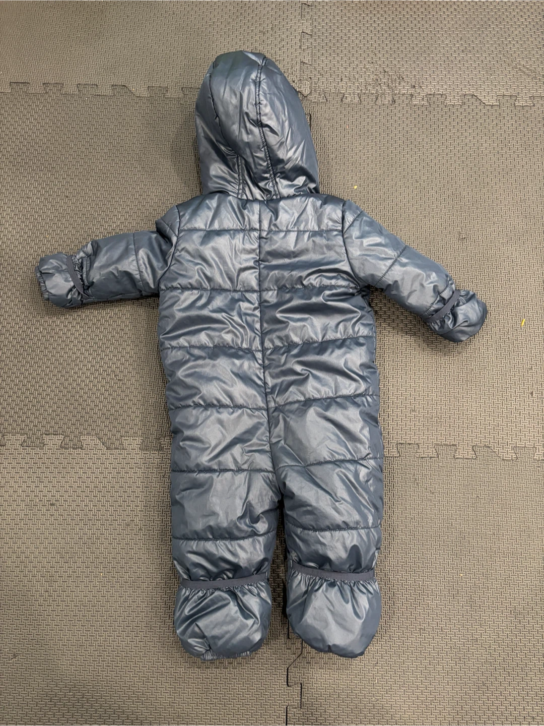 Joe Fresh Baby Snowsuit - 12-18 Months - photo 2
