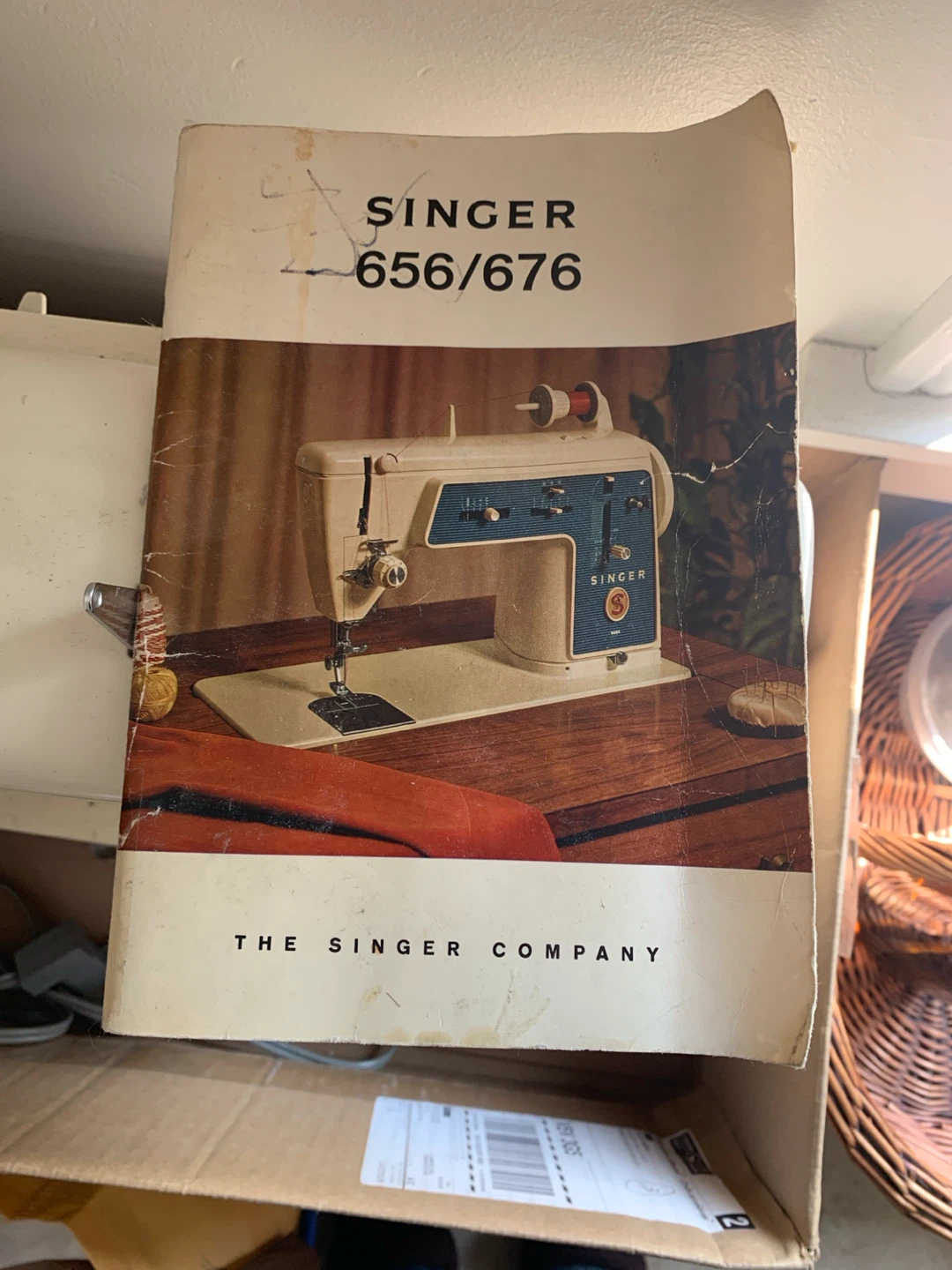 Singer portable sewing machine - photo 2