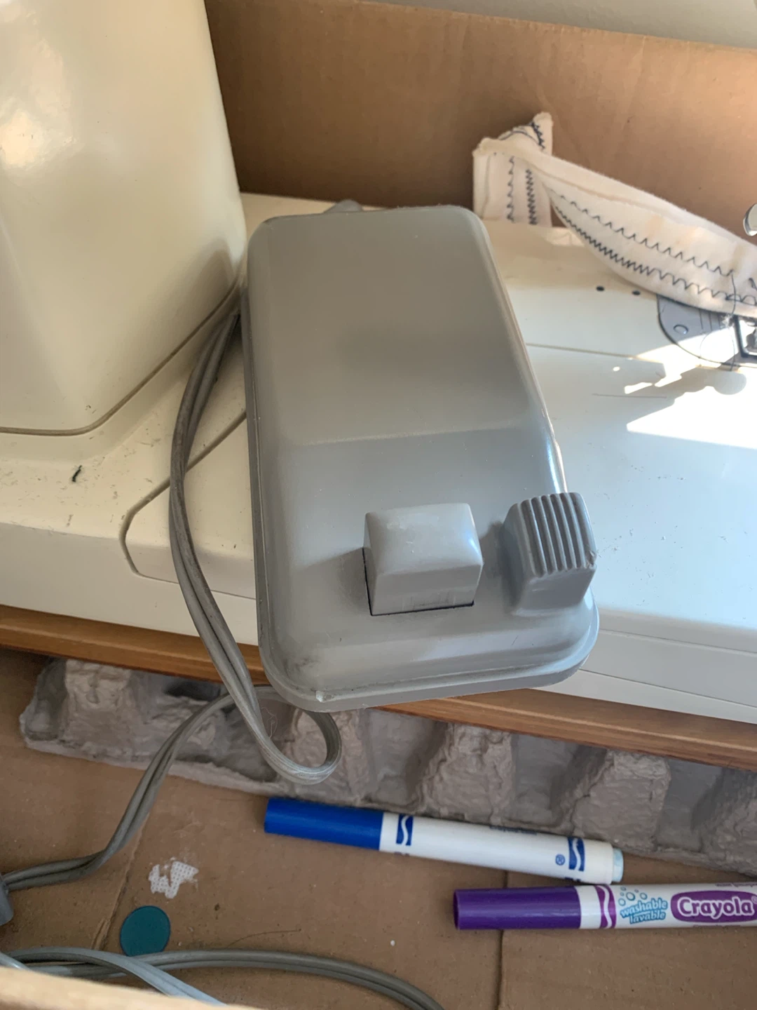 Singer portable sewing machine - photo 3