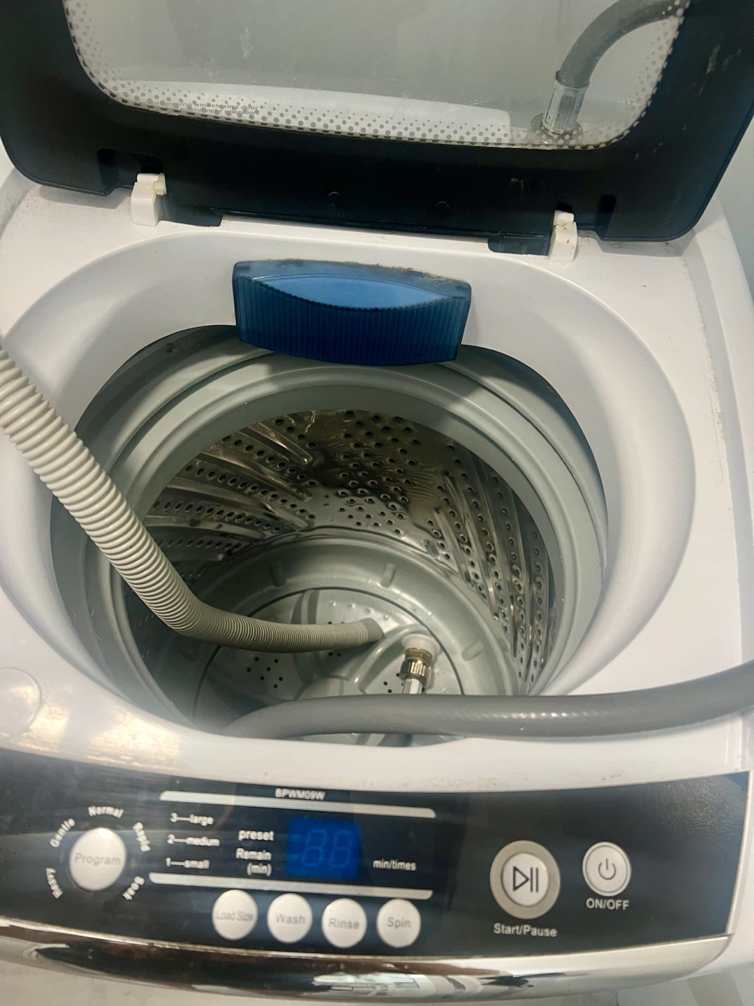 BLACK+DECKER Portable Washing Machine + free drying rack - photo 4