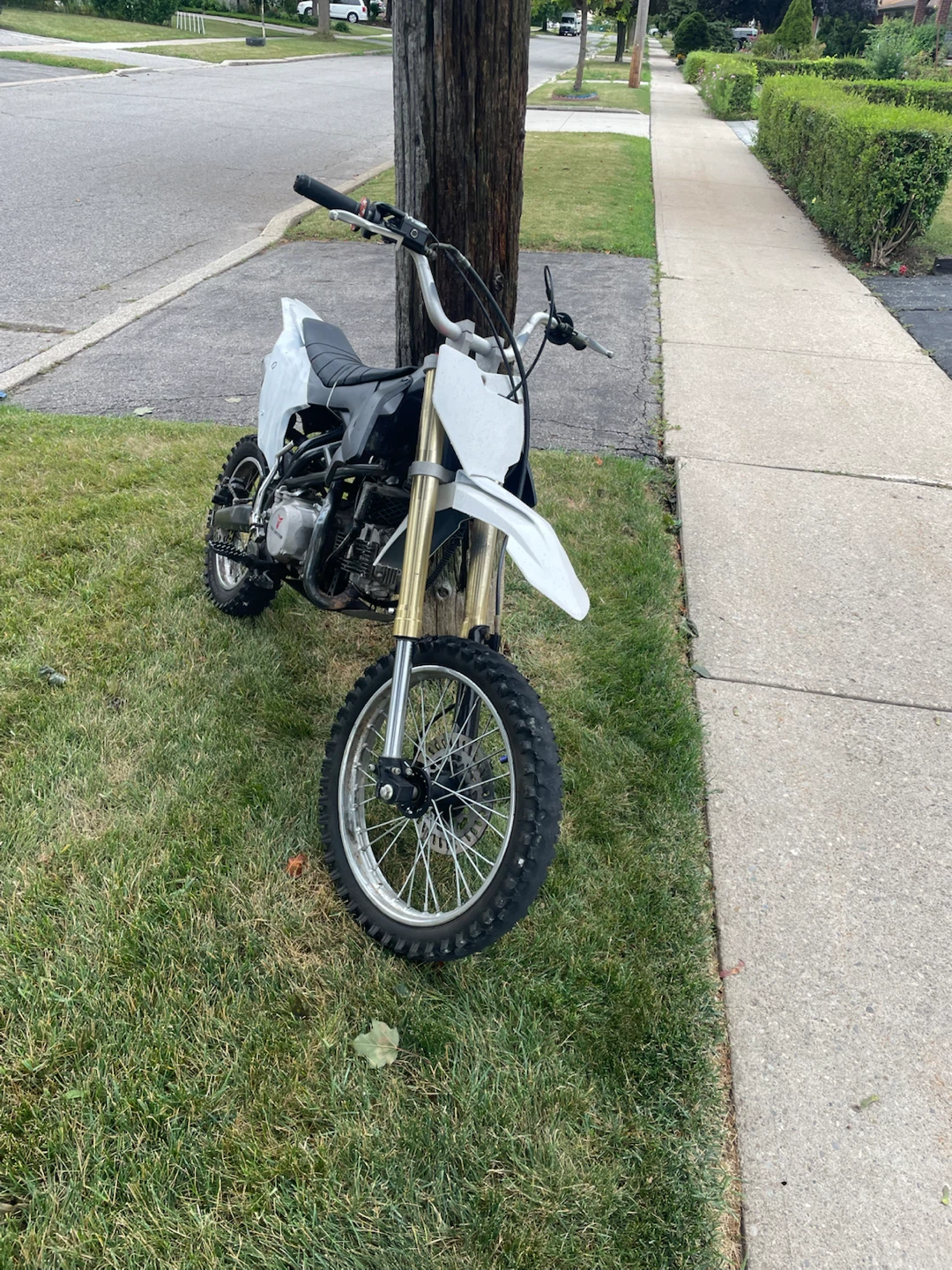 Selling a 140cc dirt bike