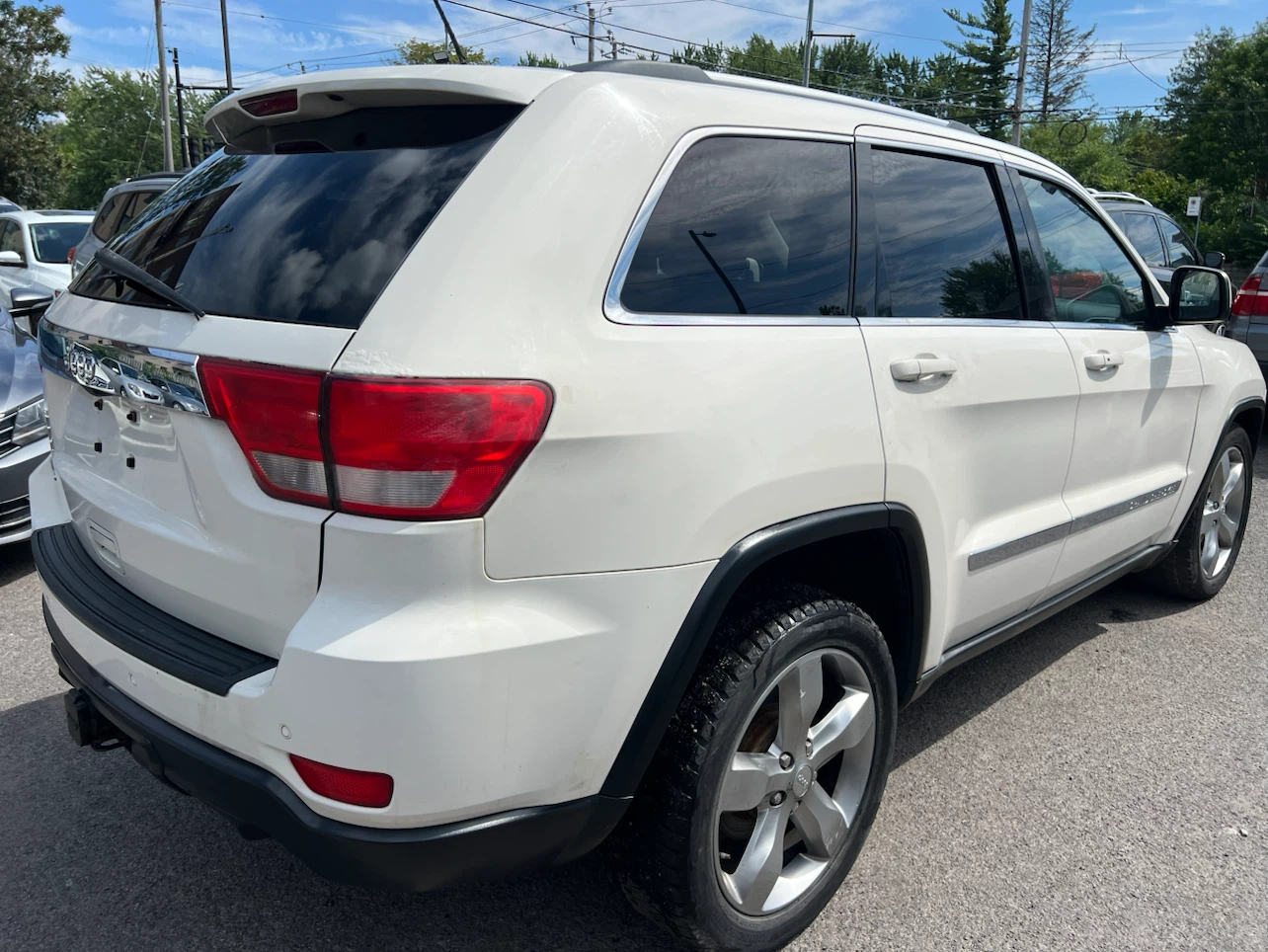 White Jeep Grand Cherokee Laredo 4x4 - photo 4
