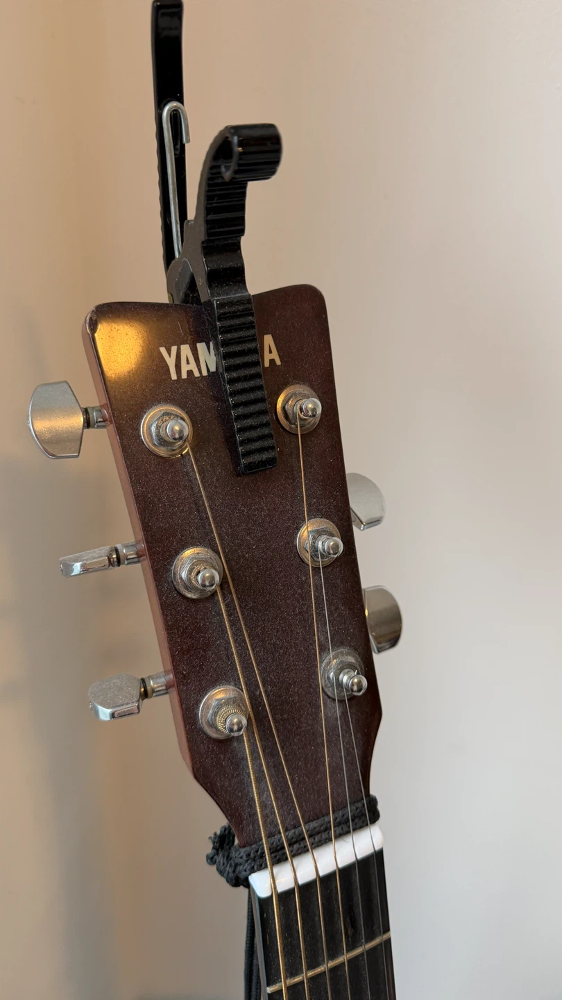 Yamaha Acoustic Guitar - photo 2
