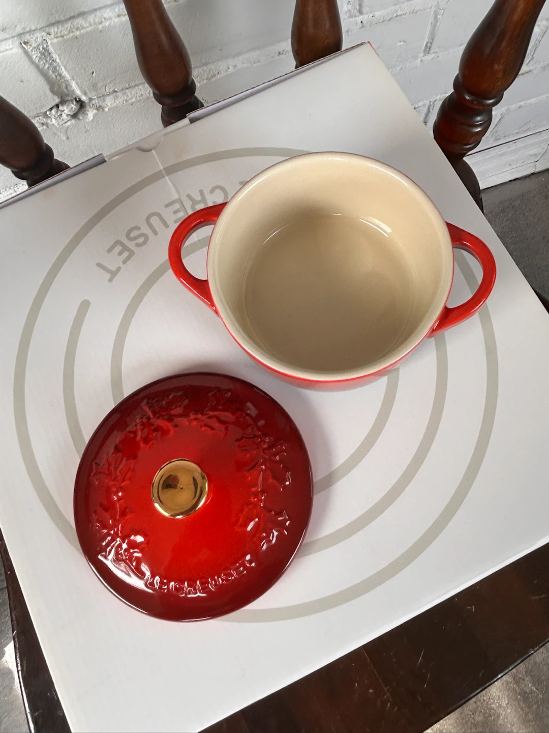 Le Creuset Stoneware Mini Cocottes Set - Red, Green, White - photo 2