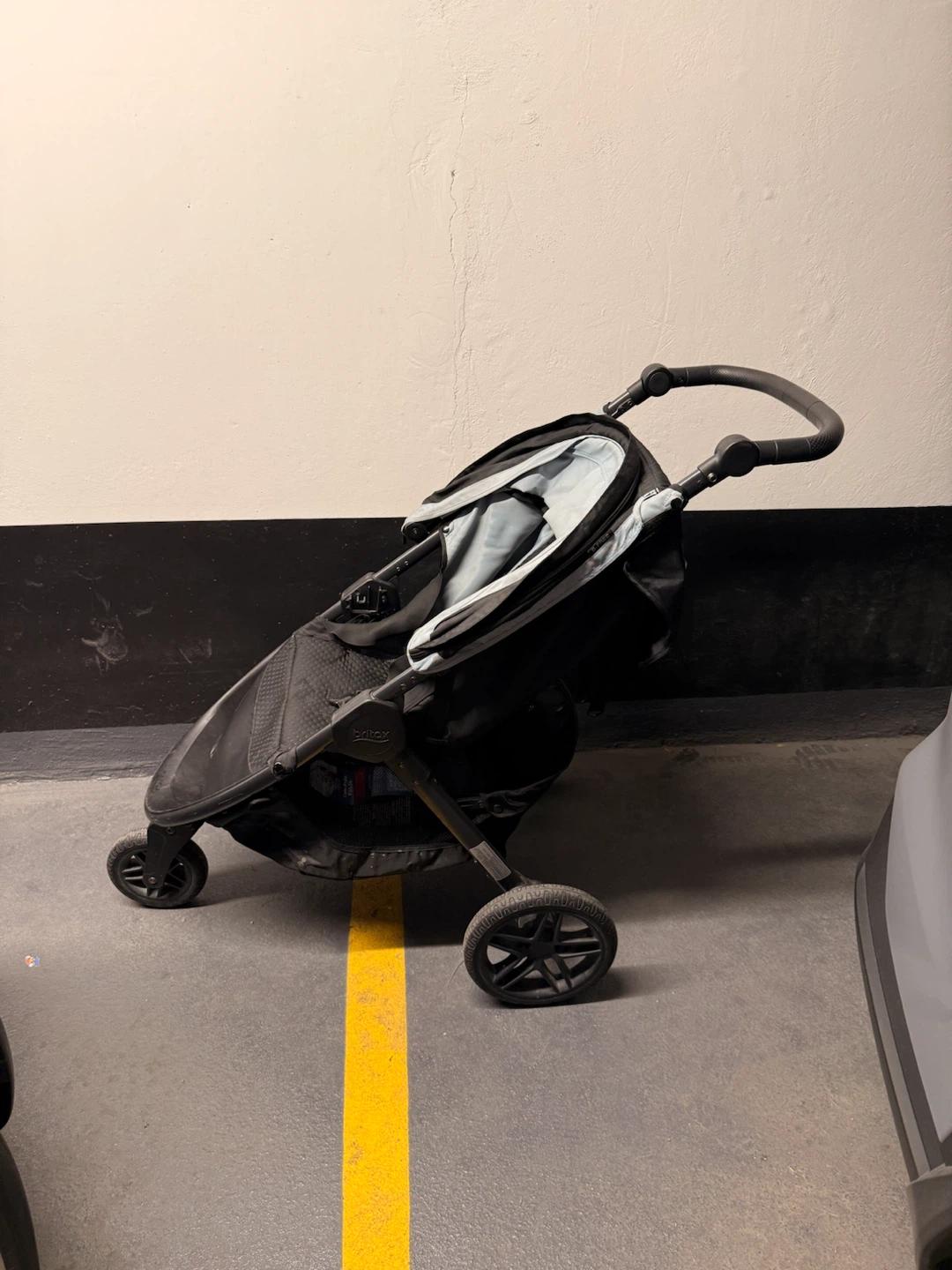 Britax Stroller jogger version. Big wheels - photo 2
