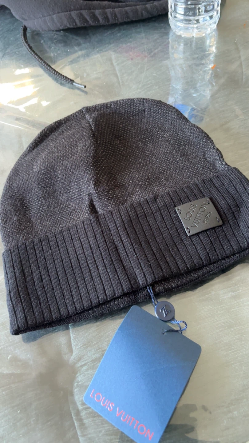 Lv beanies - photo 4