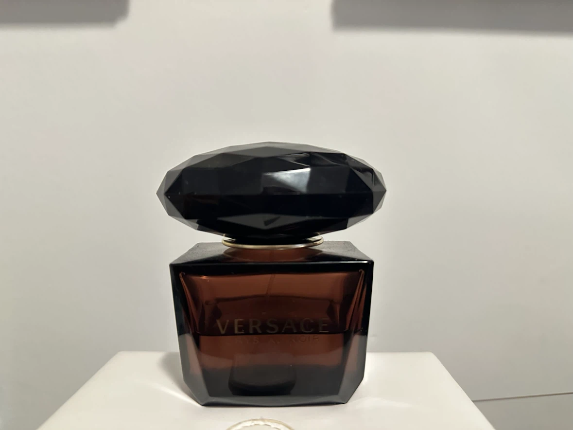 Versace Crystal Noir Eau de Parfum