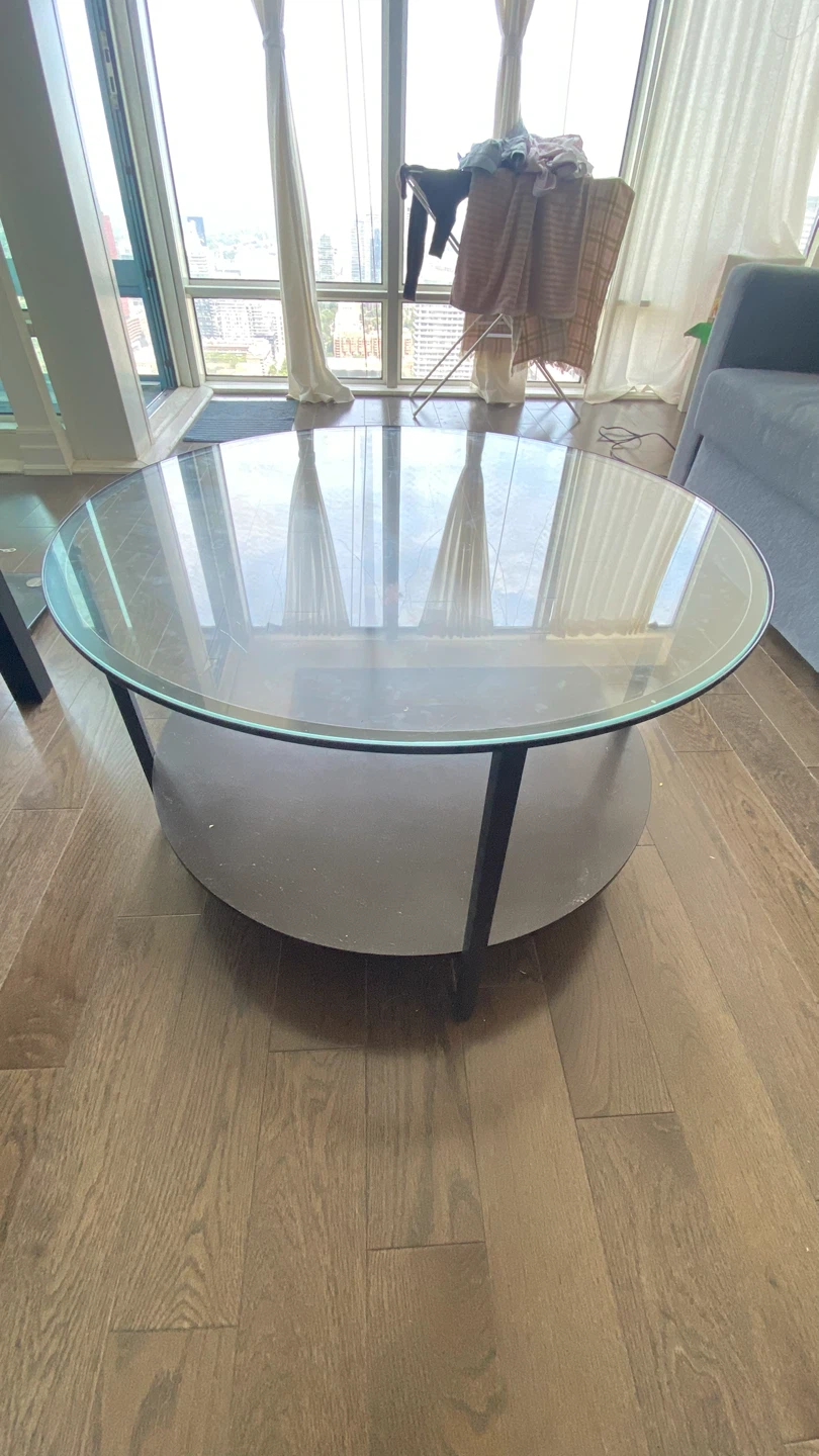 Ikea Glass Coffee Table - Vittsjo 75 cm