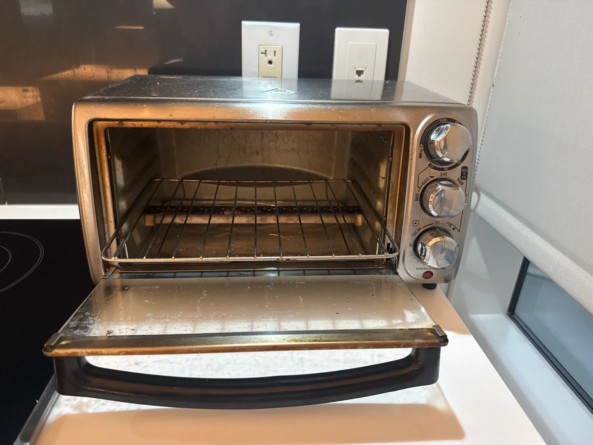 Hamilton Beach Toaster Oven - photo 2