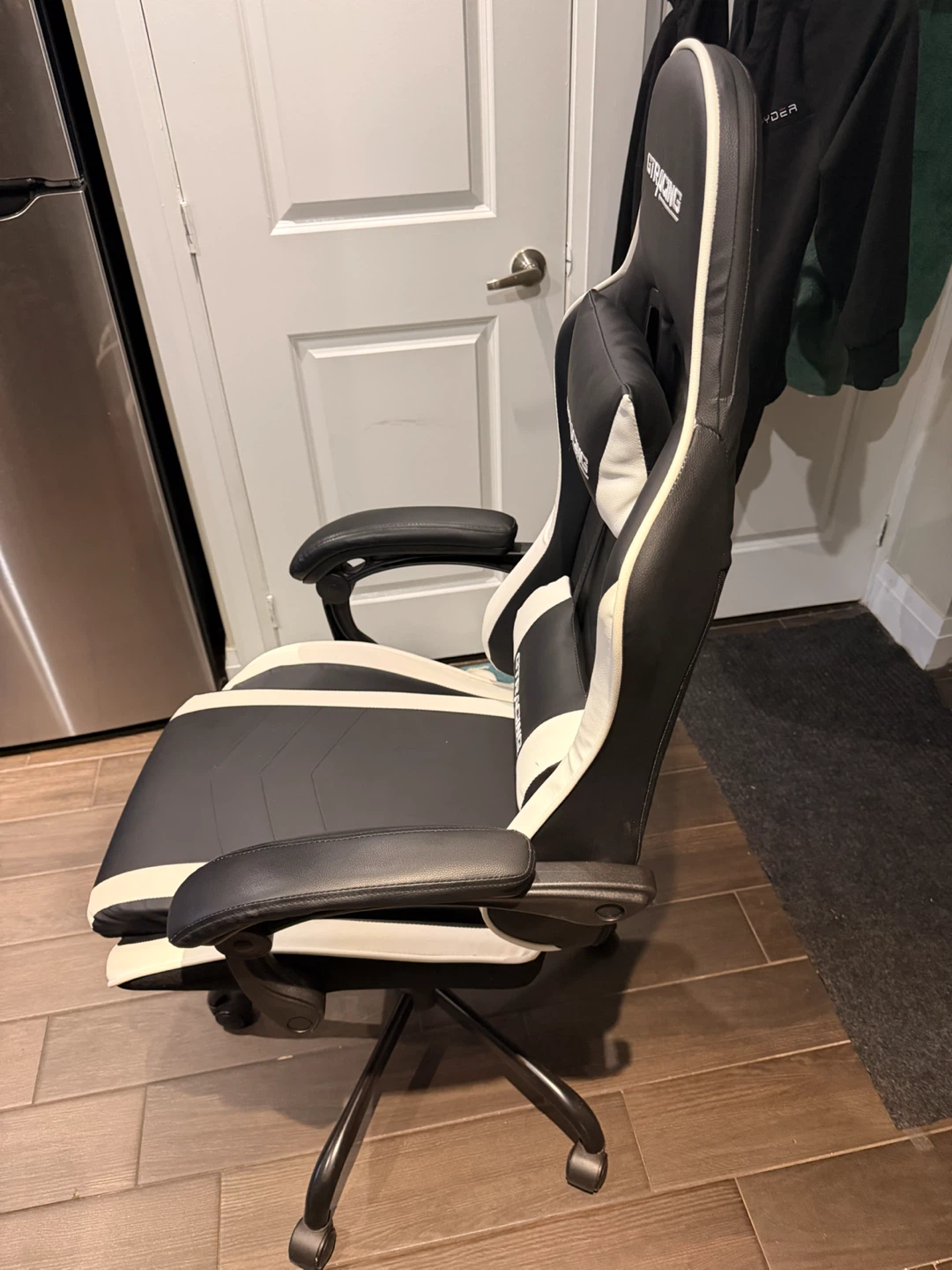 GTRacing Gaming Chair - Black/White - photo 2