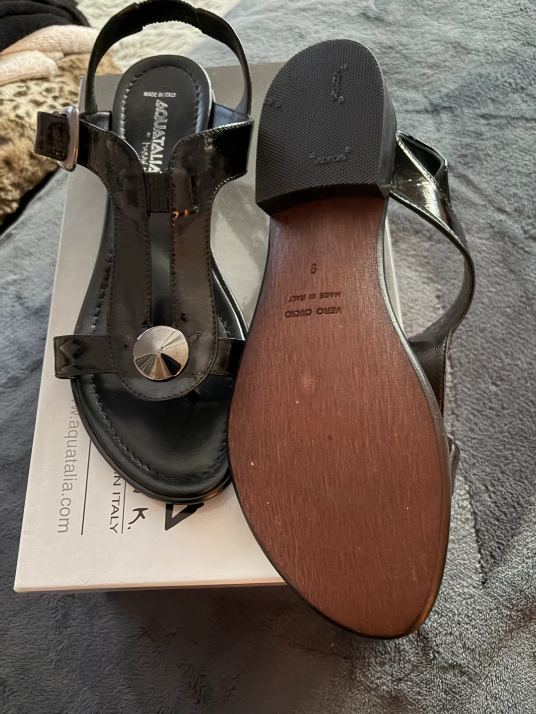 Aquatalia Black Patent Leather Sandals Size 9 - photo 2