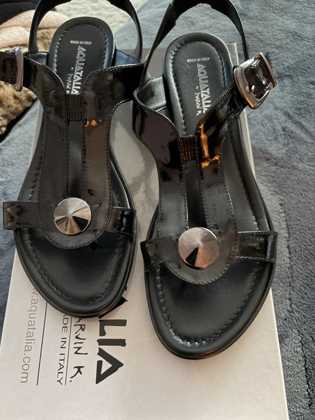 Aquatalia Black Patent Leather Sandals Size 9 - photo 3