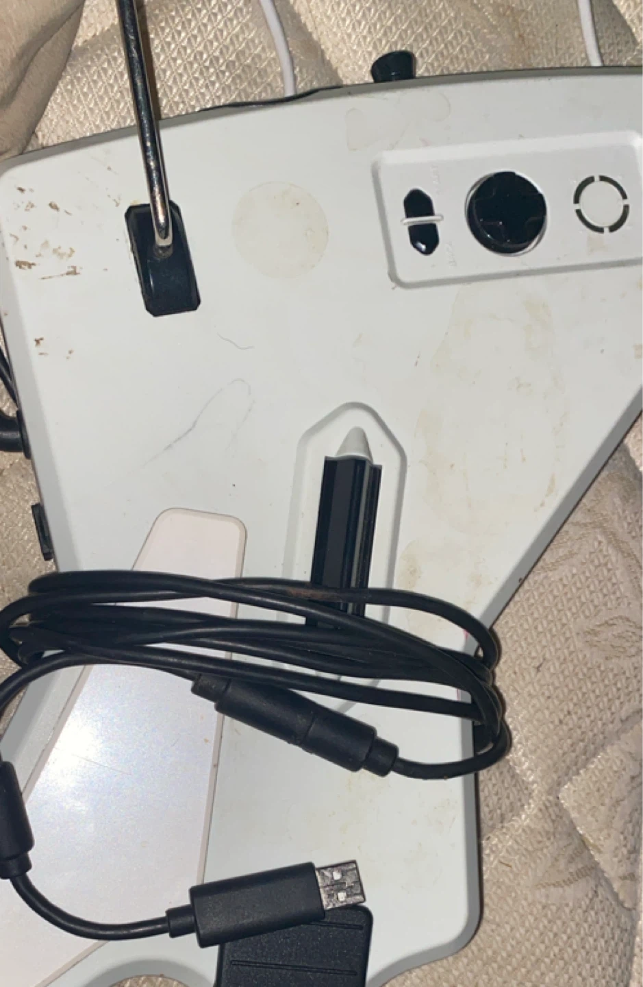 Xbox 360 or pc White Guitar Hero Controller