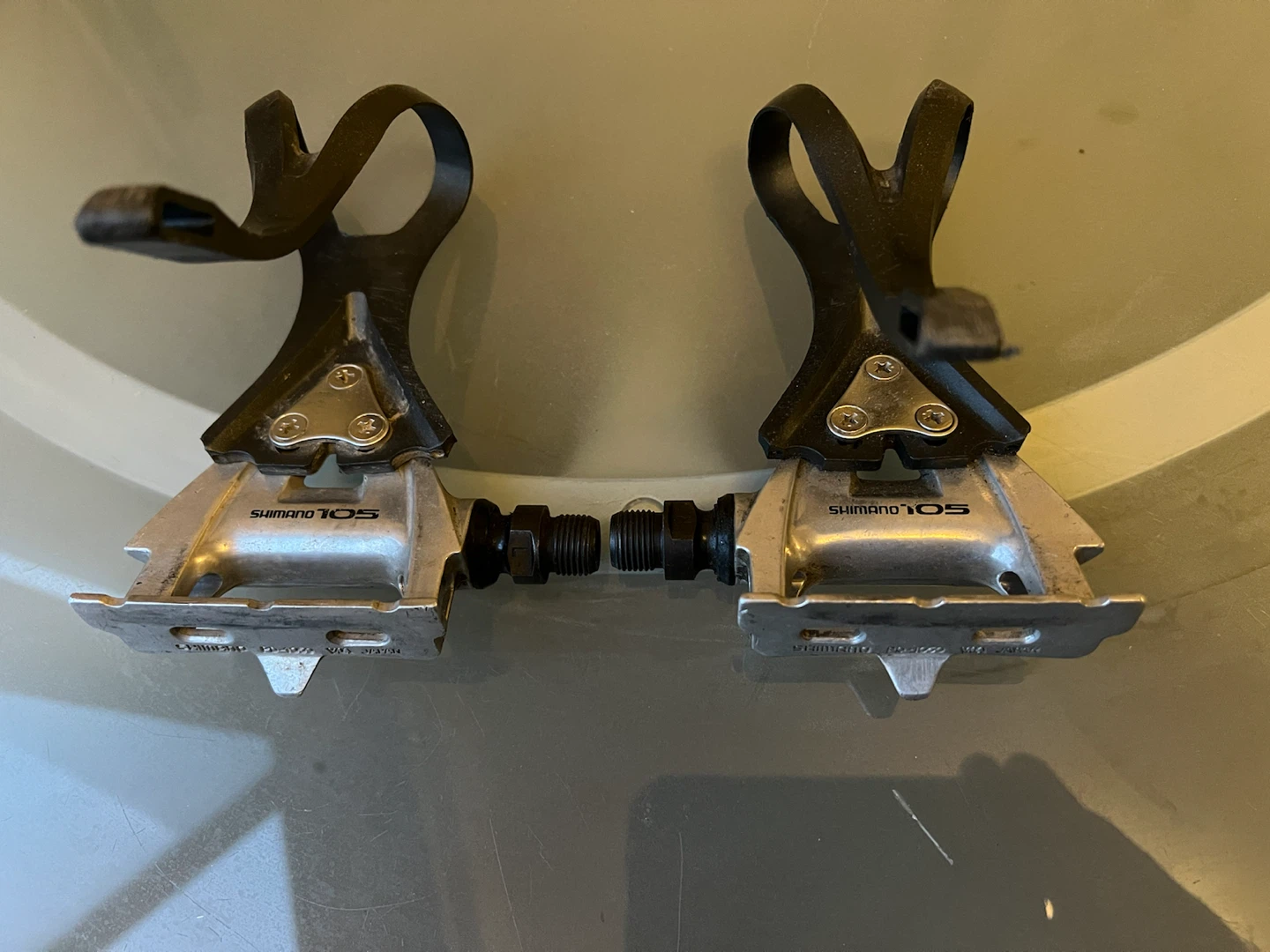 Shimano 105 pedals toe clips vintage classic Japan