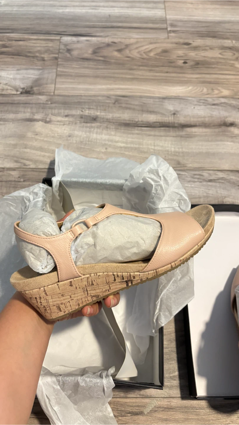 Brand New Naturalizer Wedge Sandals - Size 8 - photo 3