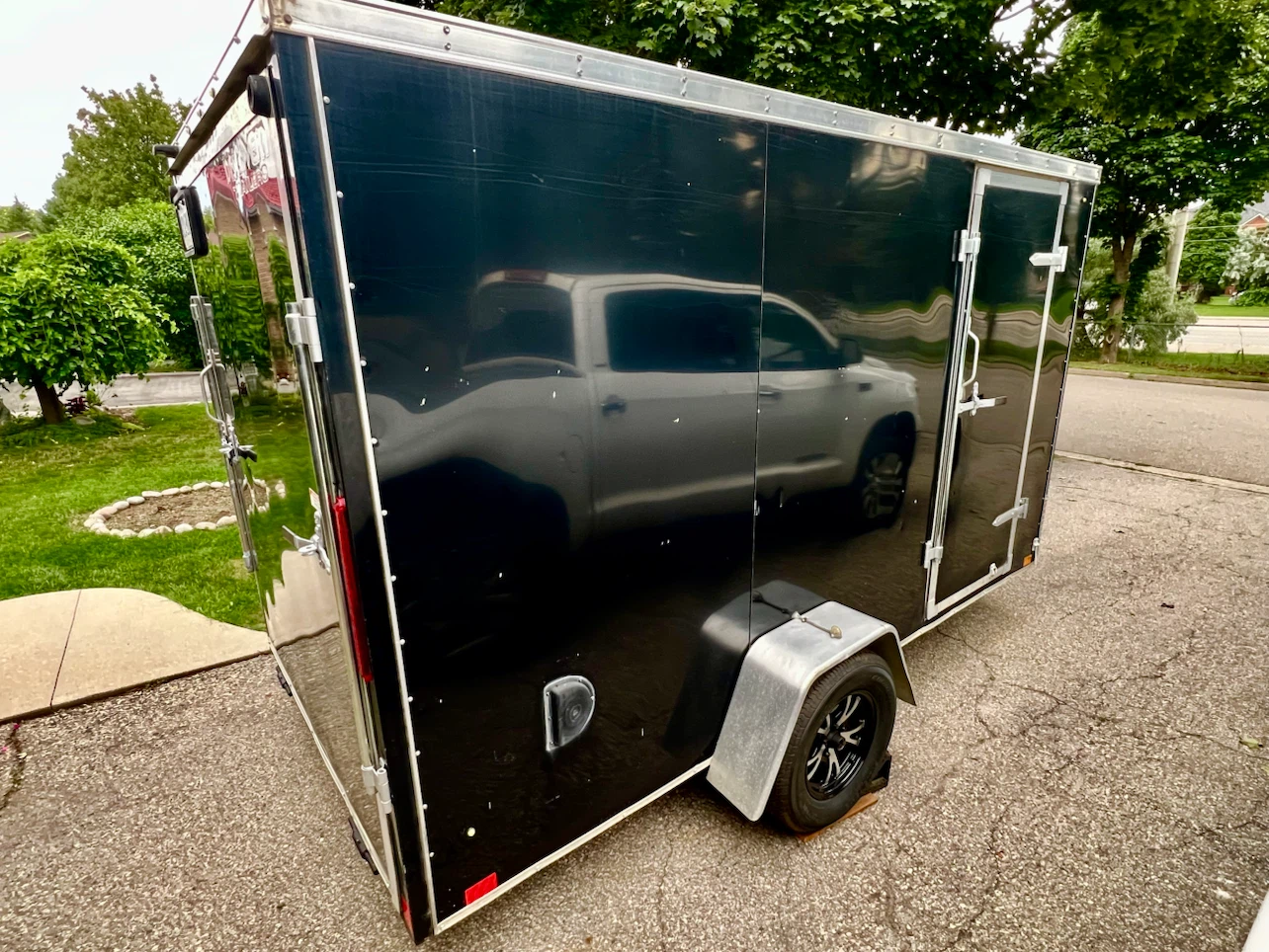 6' X 12'+V Nose 6'6" Inside Height Enclosed Cargo Trailer