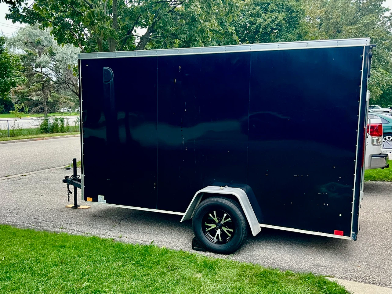 6' X 12'+V Nose 6'6" Inside Height Enclosed Cargo Trailer - photo 3
