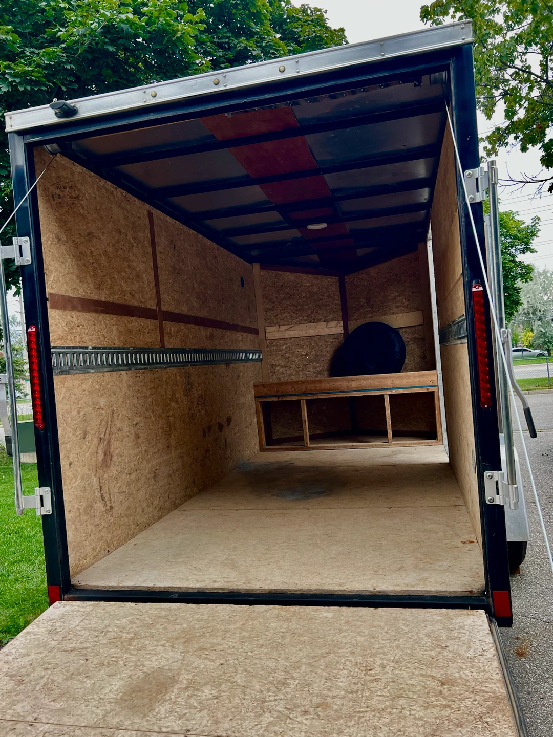 6' X 12'+V Nose 6'6" Inside Height Enclosed Cargo Trailer - photo 5