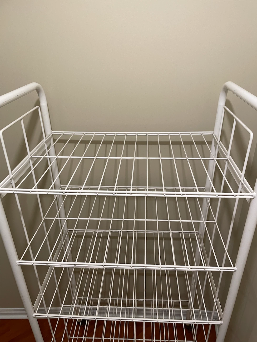White Metal 4-Tier Shelf Unit