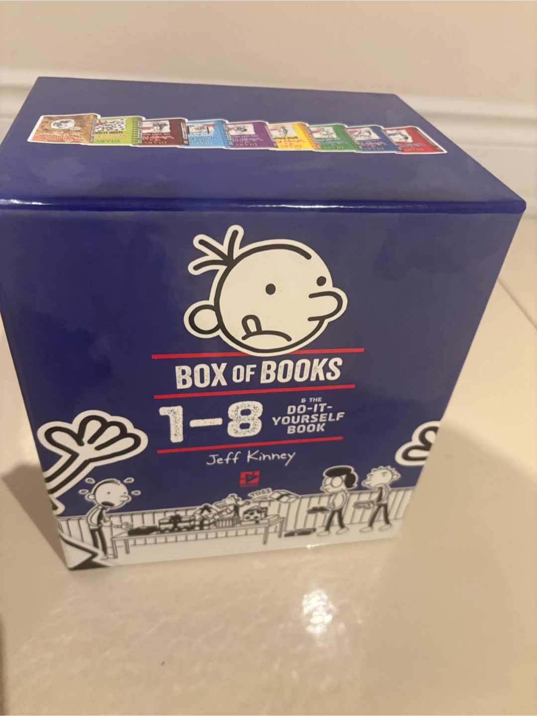 Diary of a Wimpy Kid Box of Books 1-8