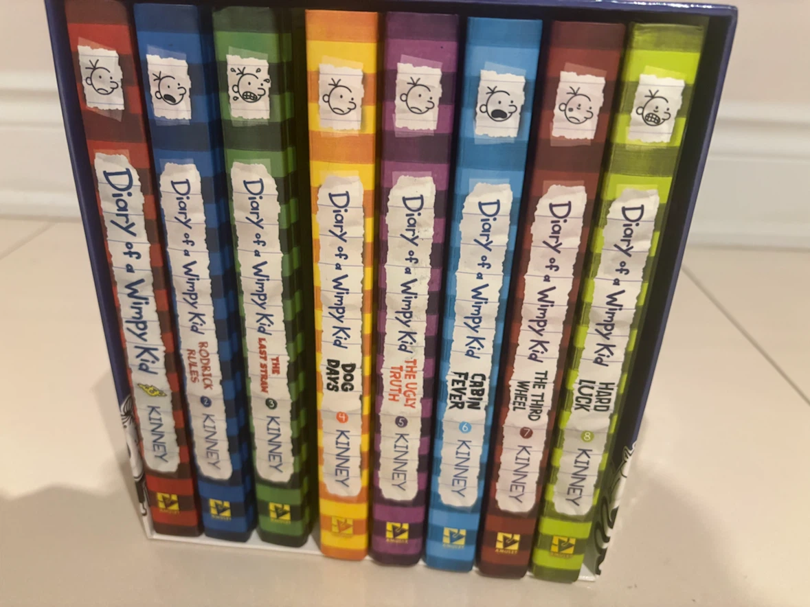 Diary of a Wimpy Kid Box of Books 1-8 - photo 2