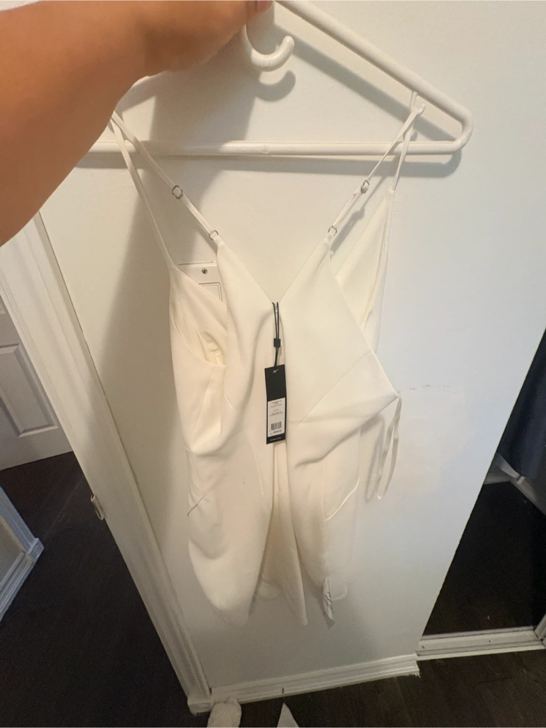 BCBGMAXAZRIA White Dress Size 6