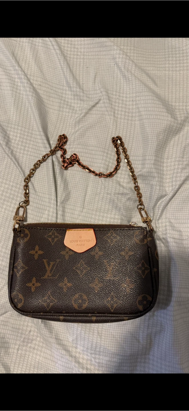 Louis Vuitton Pouch with Chain
