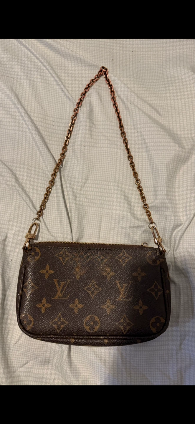 Louis Vuitton Pouch with Chain - photo 2