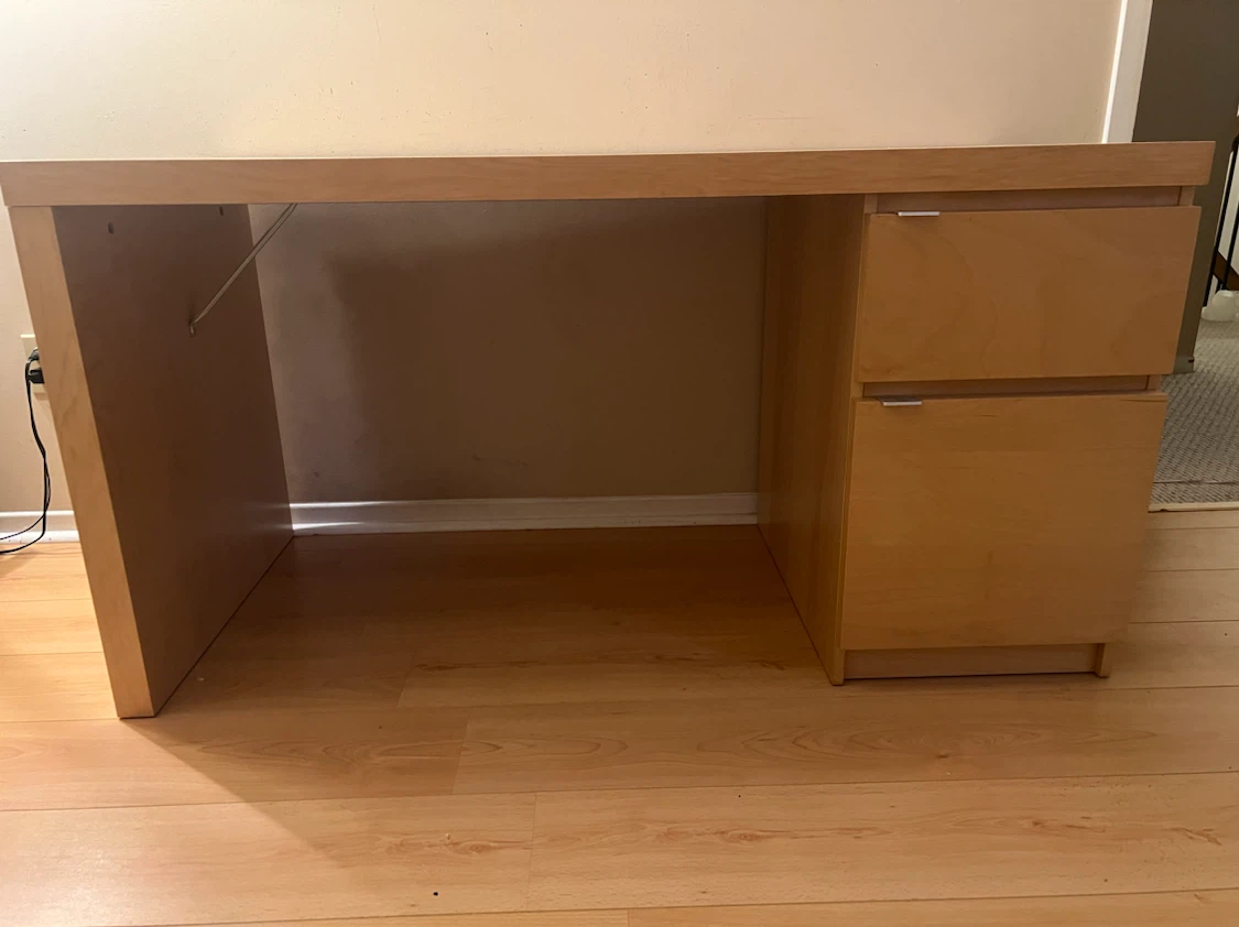 IKEA Desk – Excellent Condition - photo 2