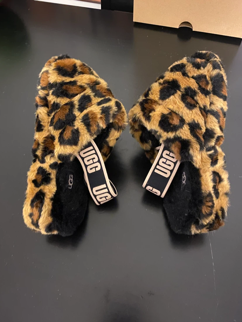 UGG Leopard Print Faux Fur Slippers/Sandals - photo 2