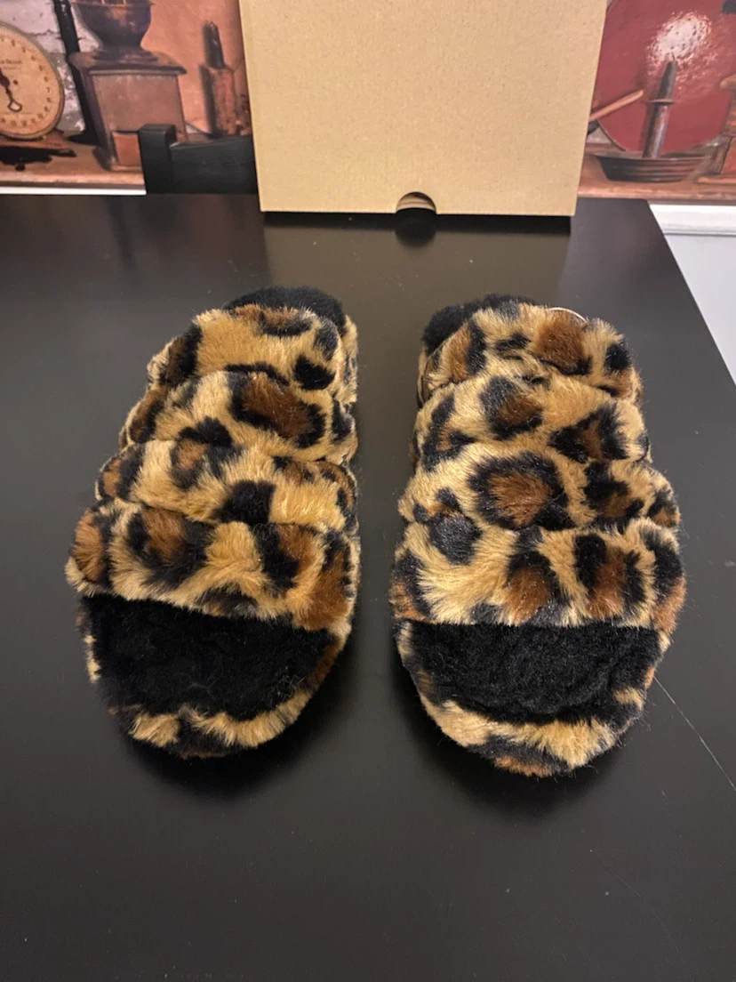 UGG Leopard Print Faux Fur Slippers/Sandals - photo 4