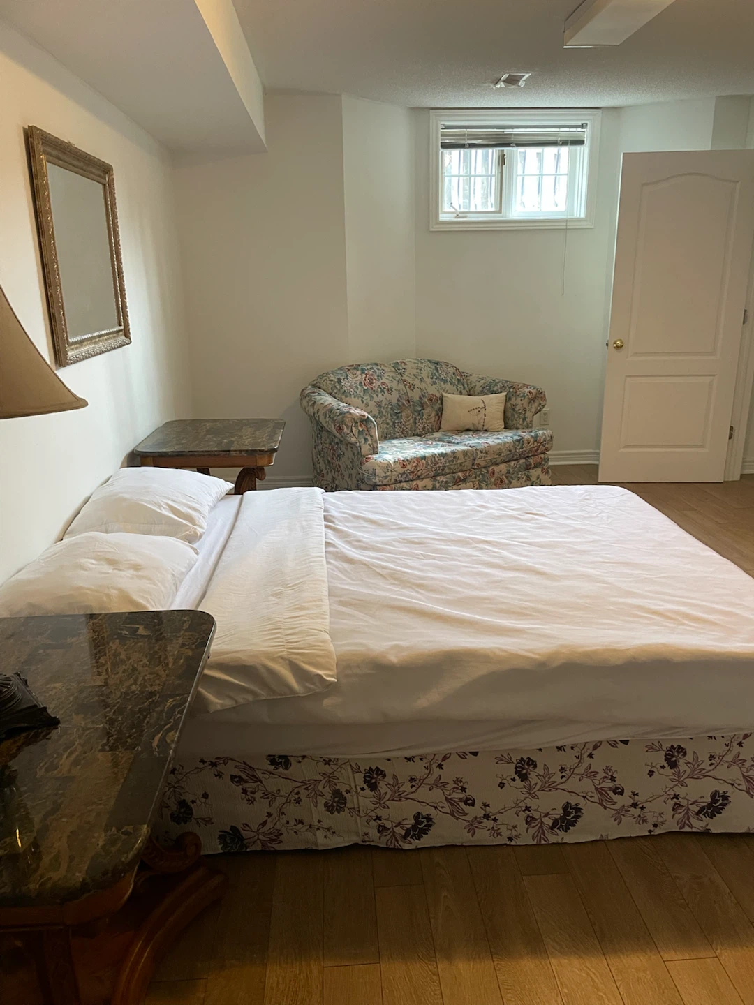 Spacious Furnished 2-Bedroom Basement Apartment for Rent - photo 3