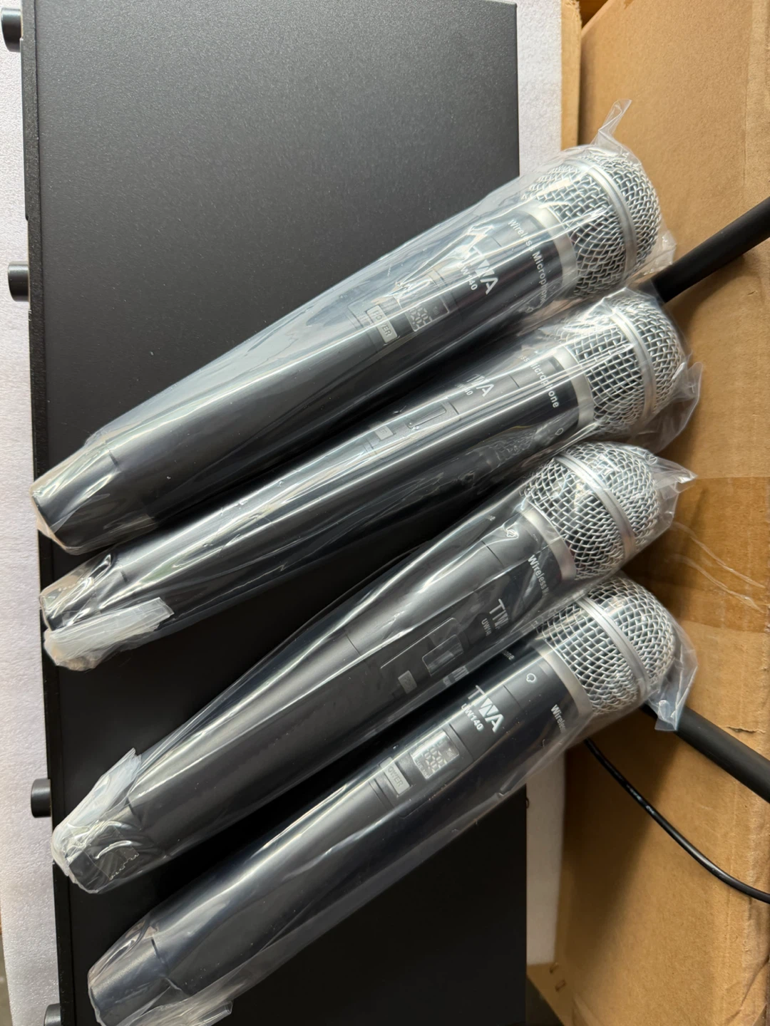 TIWA JW140 Wireless Microphone System - photo 2