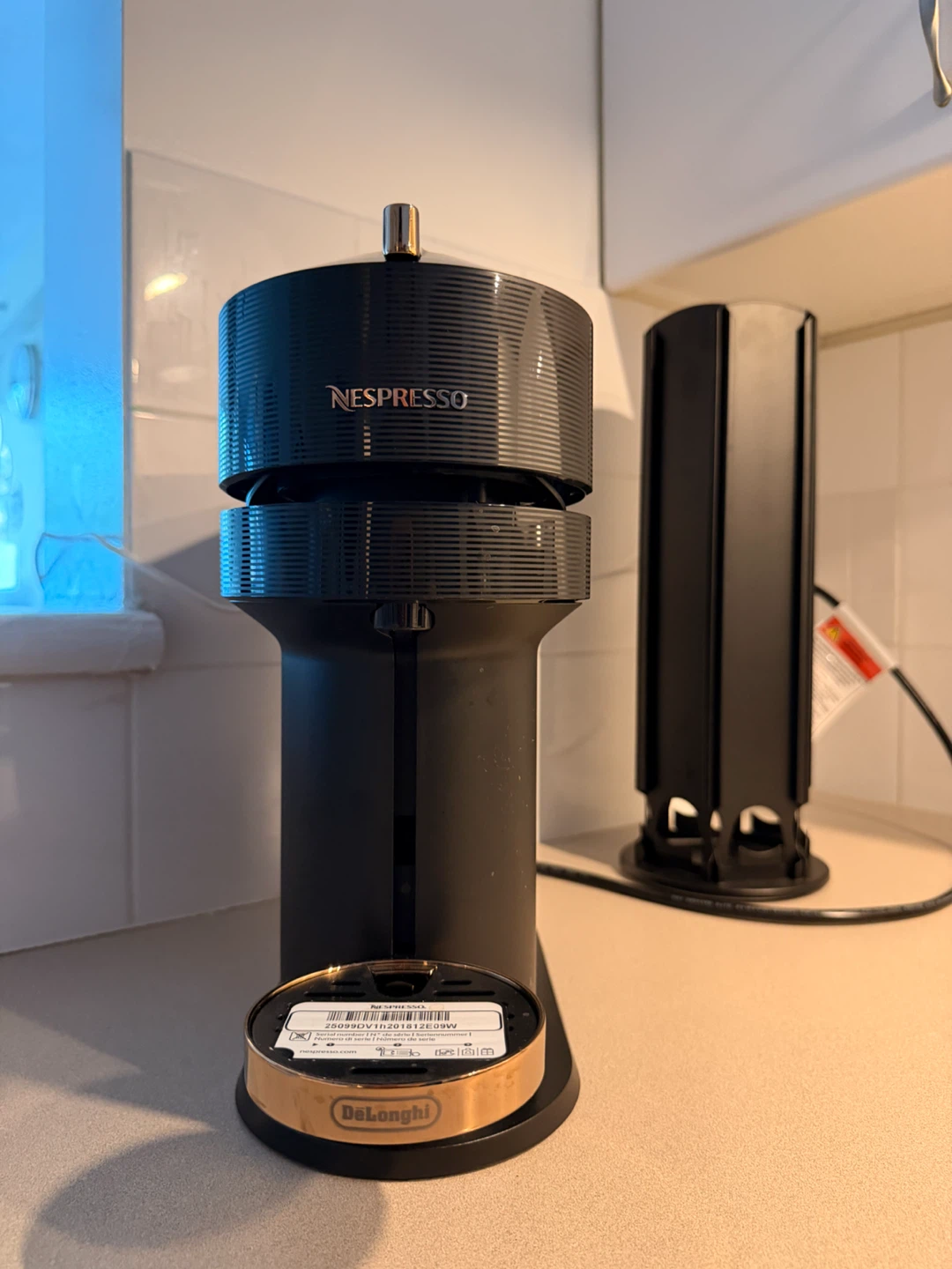 Nespresso VertuoPlus Coffee Machine by De'Longhi - photo 2