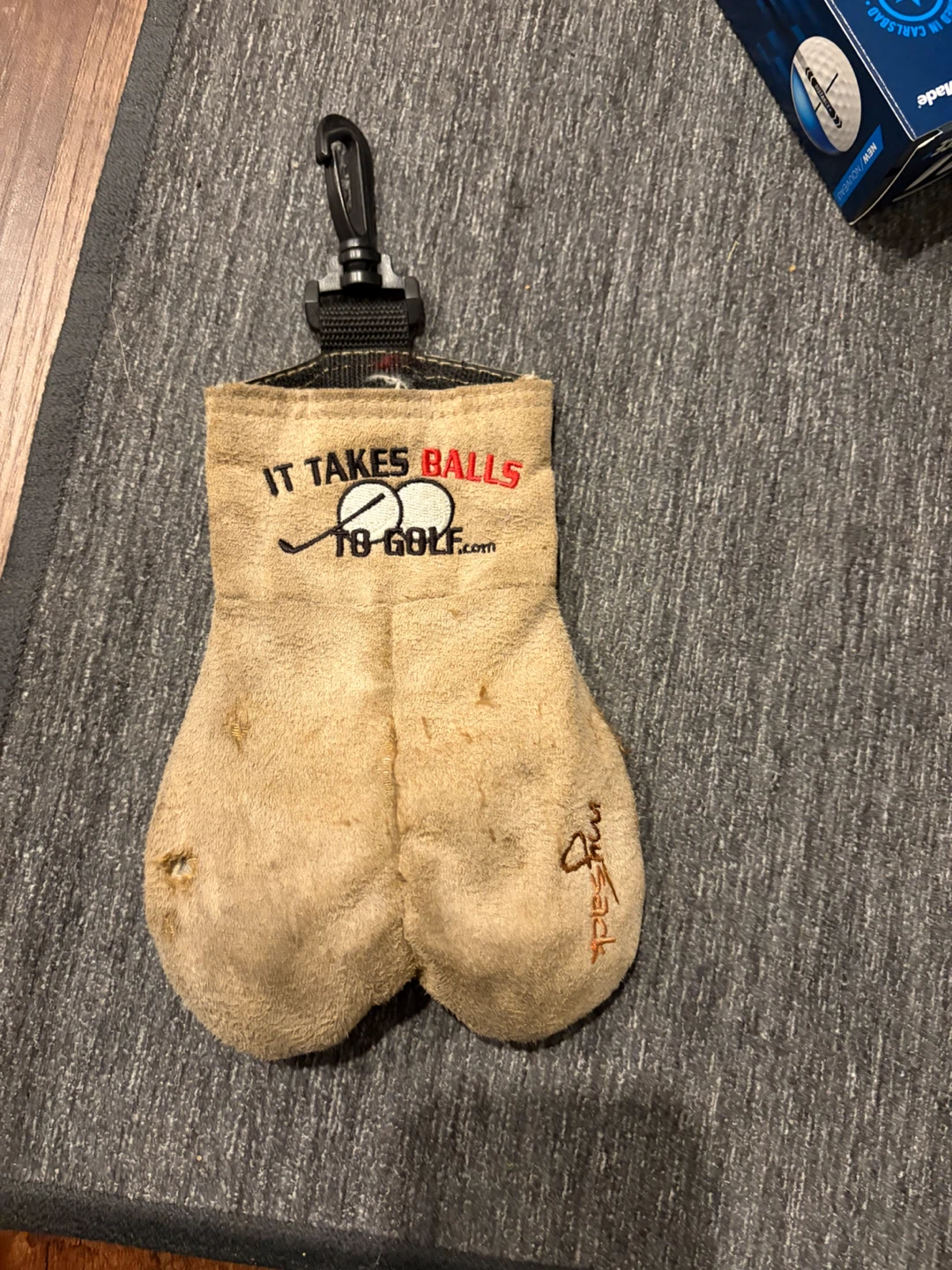 Gimmicky golf ball bag FREE