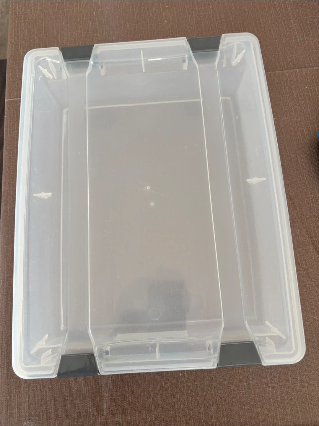 Plastic box with lid/plastic basket