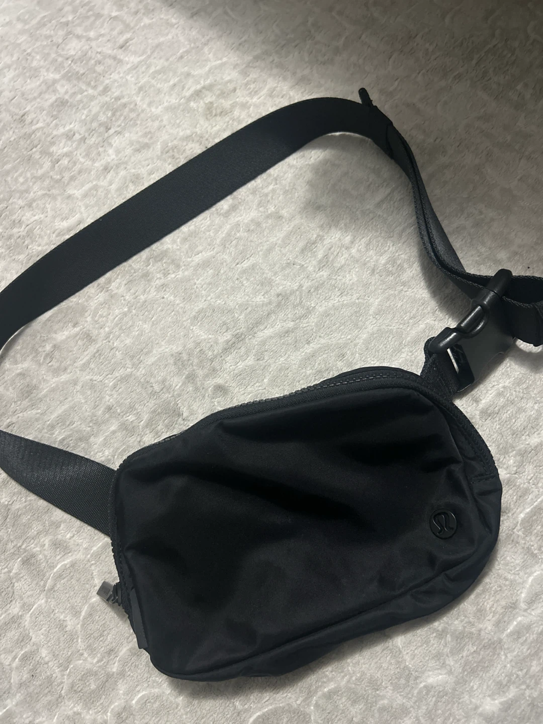 Lululemon Everywhere Belt Bag - Black