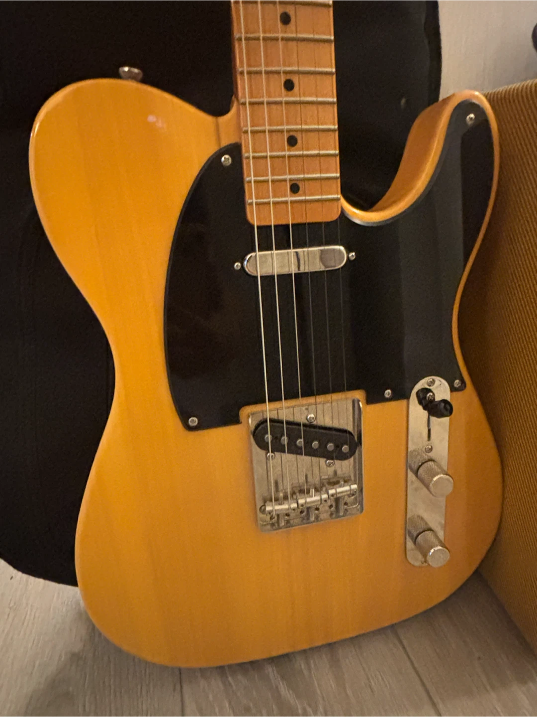 CV 50s Telecaster + Amp + Accessories - photo 2