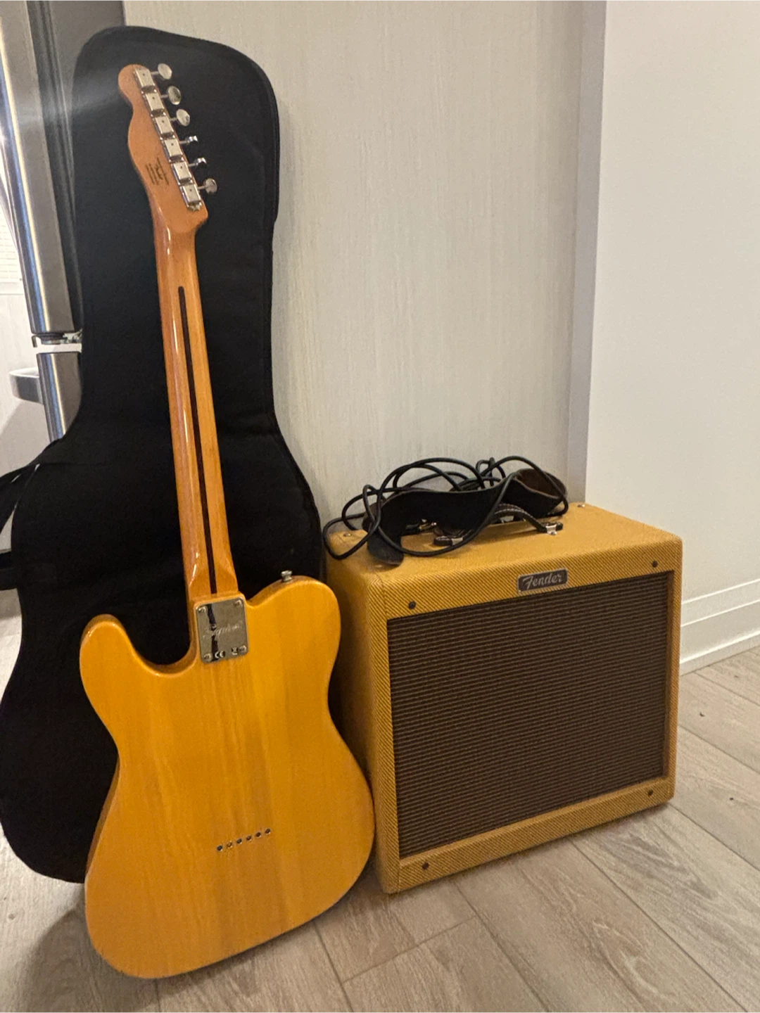 CV 50s Telecaster + Amp + Accessories - photo 4