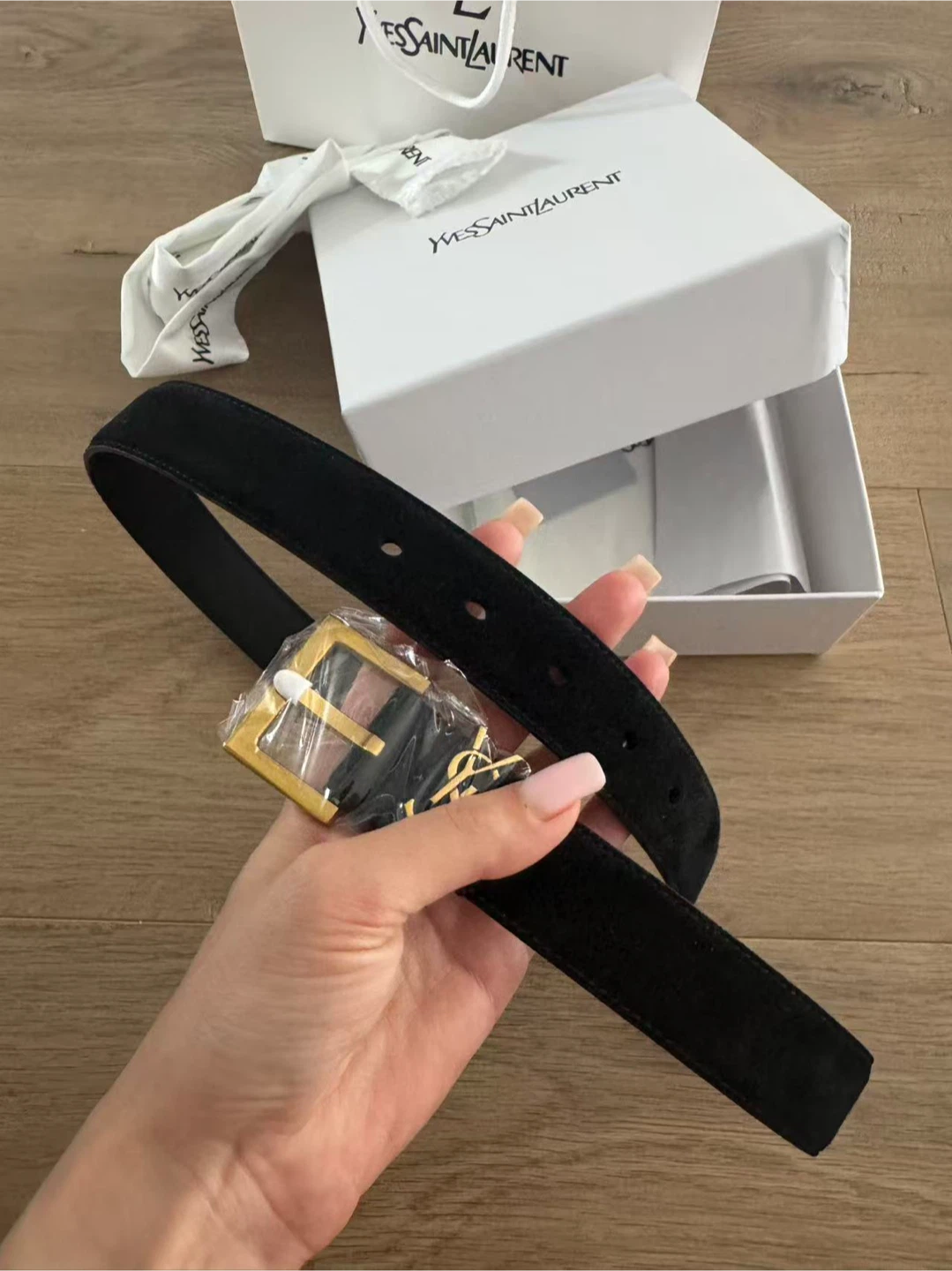 Brand New Genuine Suede Gold-Buckle Belt - photo 2