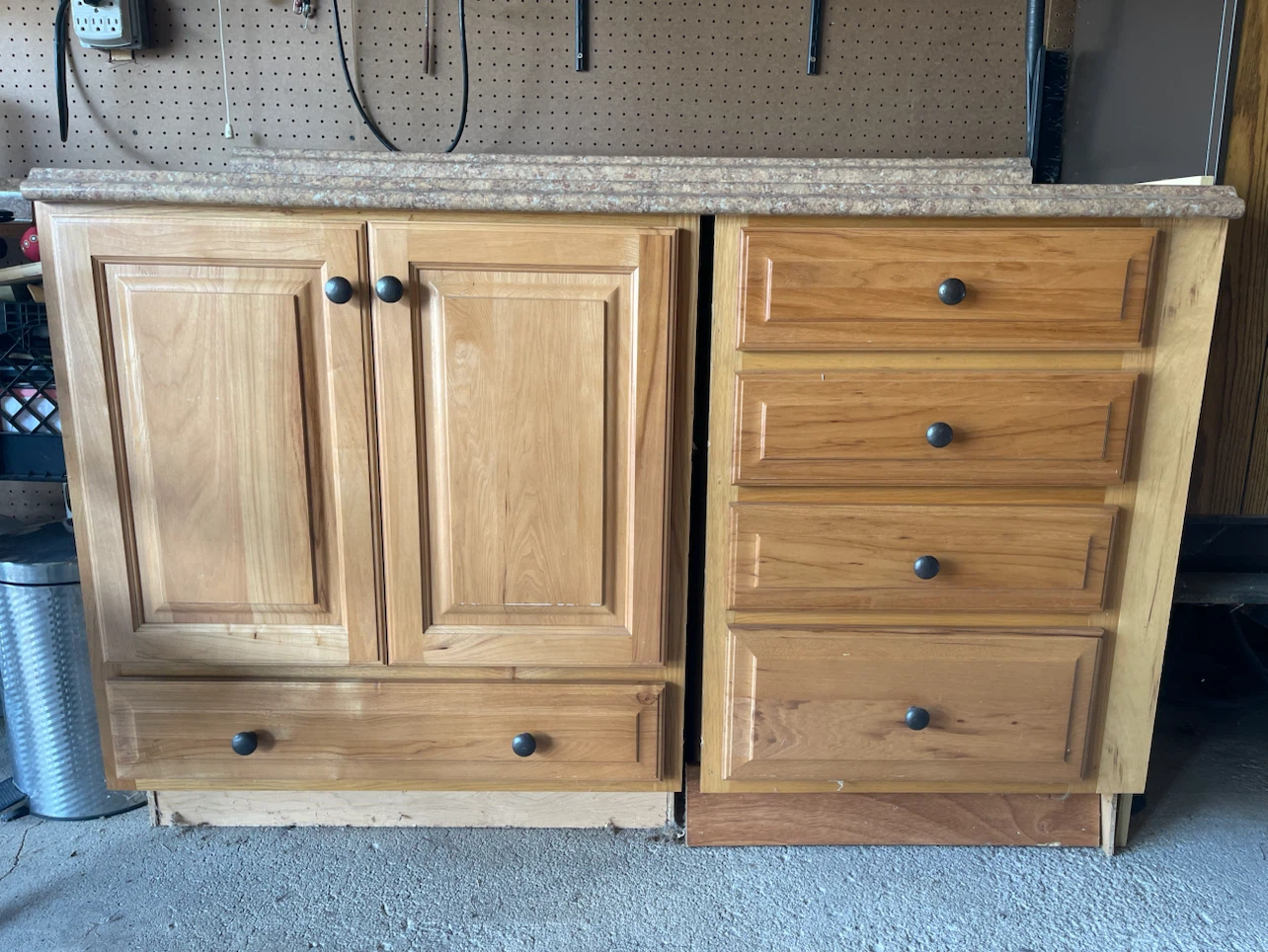 Wooden Kitchen Cabinet Set with Countertop