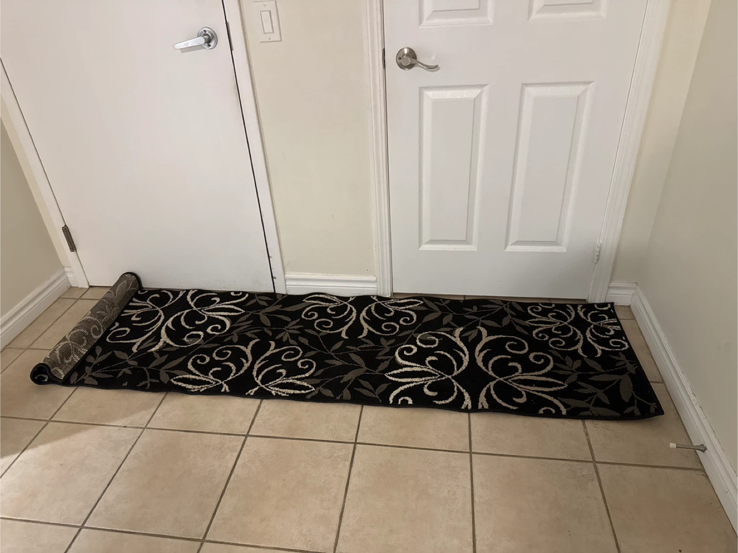 Runner Rug - Black Floral Pattern
