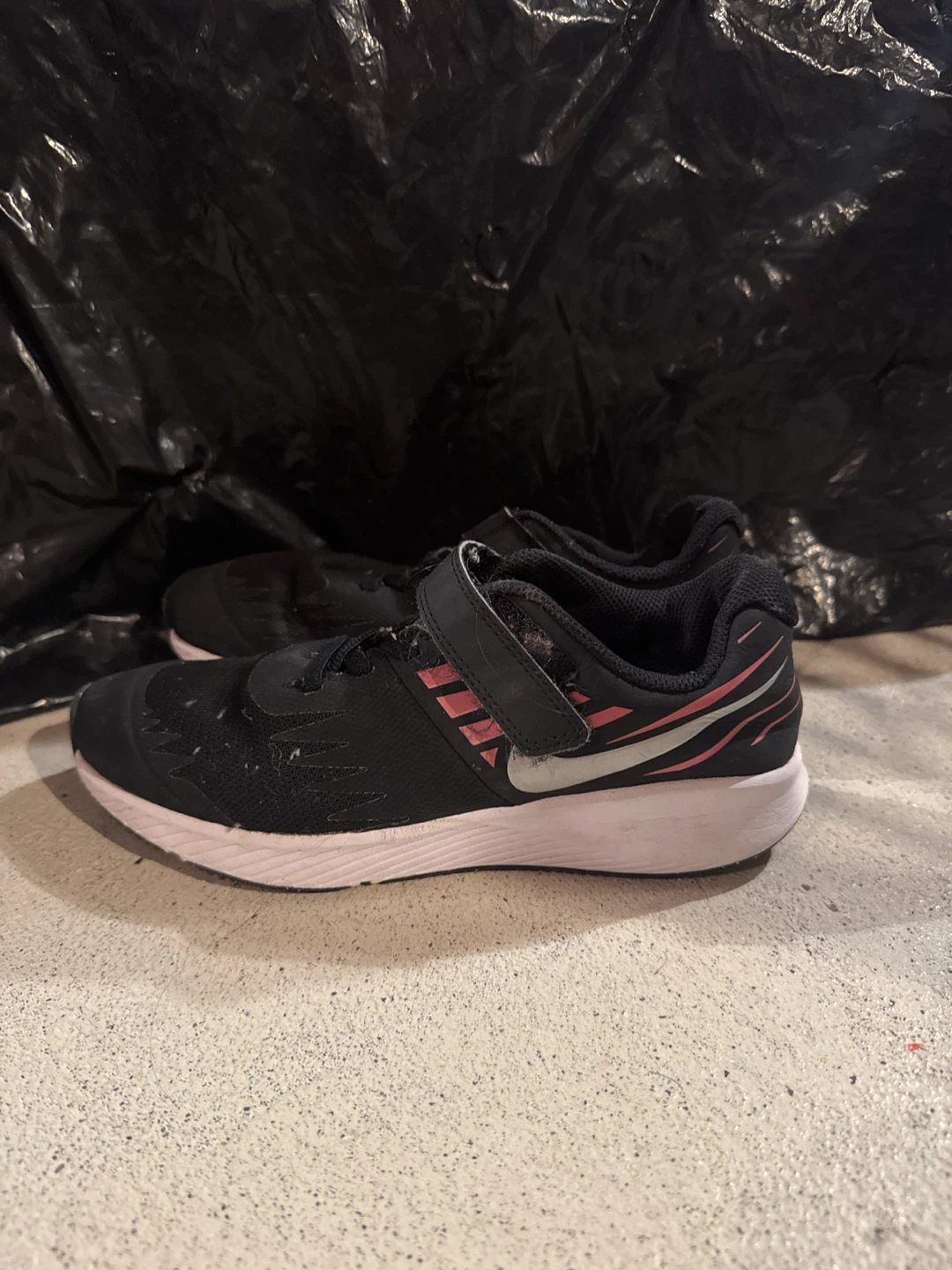 Nike Kids Running Shoes size 3