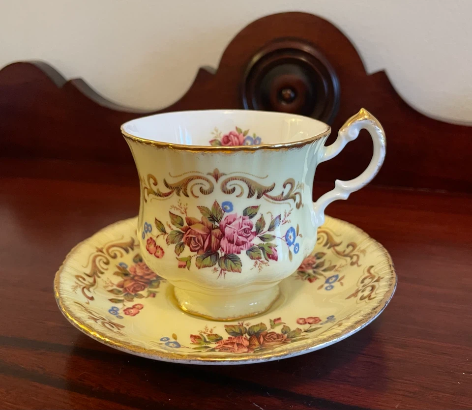 Paragon Fine Bone  China Teacup - Antique Series Tapestry