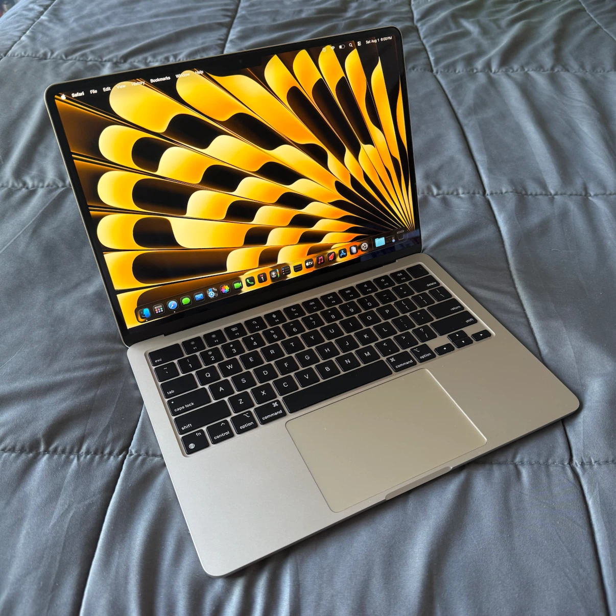 (M2, 16GB RAM) 13” MacBook Air