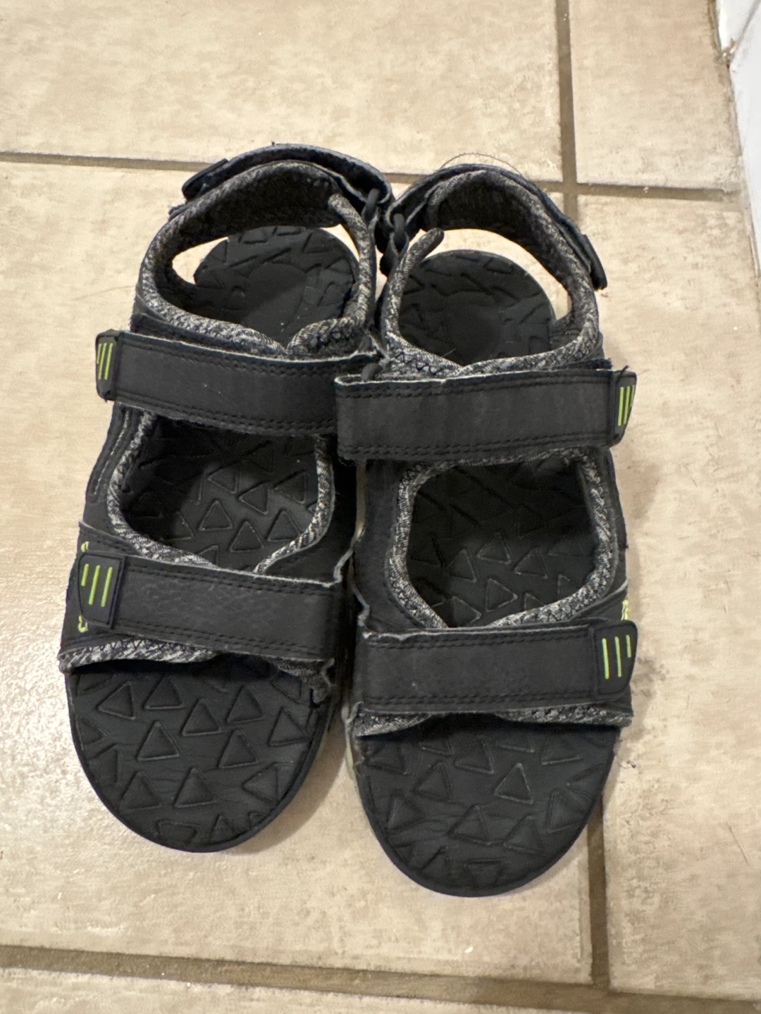 Black Youth Sandals - Size 4
