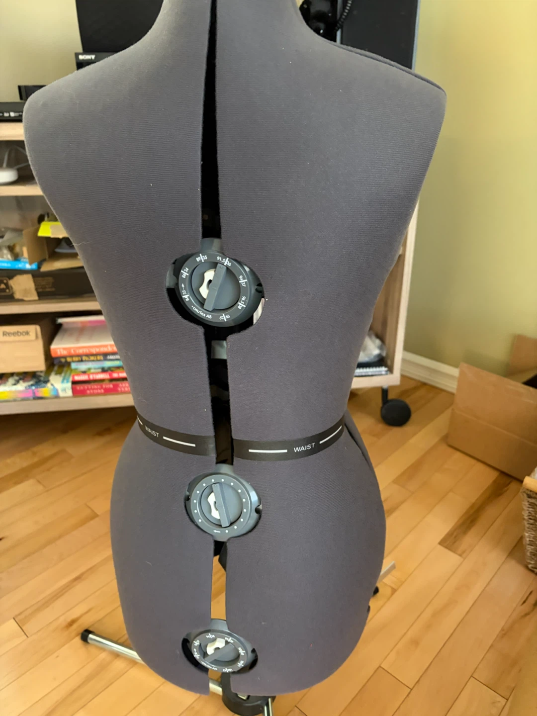 Adjustable Dress Form Mannequin - photo 2